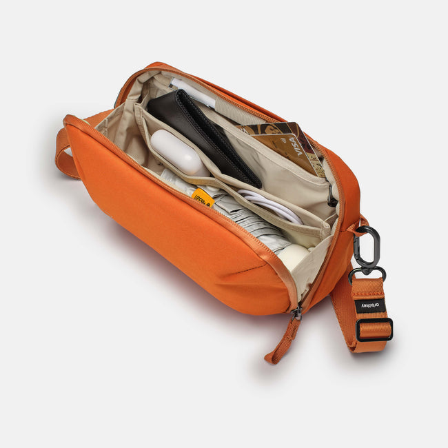 terracotta|Integrated mesh pockets
